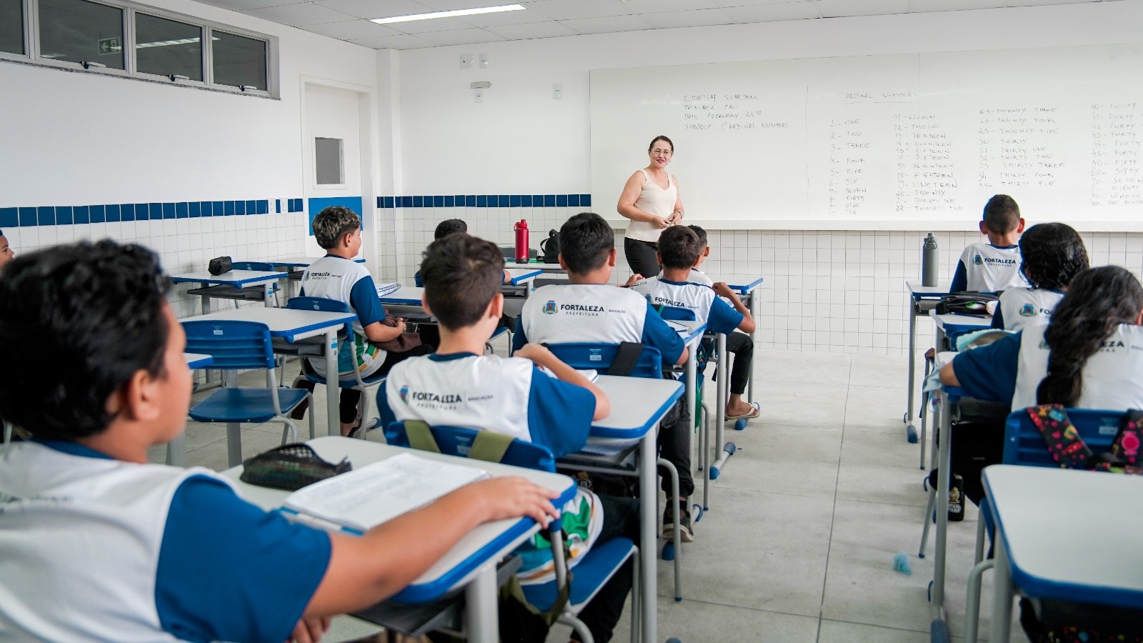 alunos em sala de aula